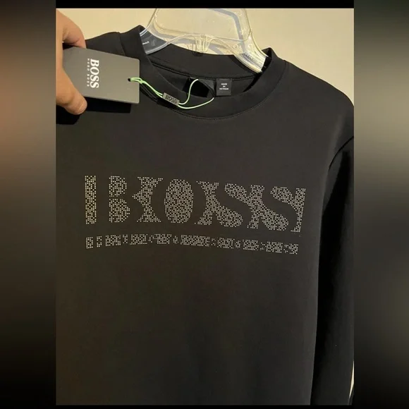 NWT’s Hugo Boss Crewneck Sweatshirt Black/Gold Pixellated Men's Size Small